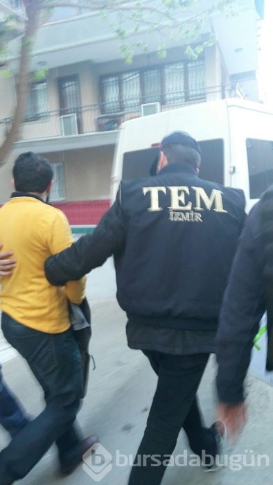 İzmir'de DEAŞ operasyonunda ele geçirilen mühimmat!	
