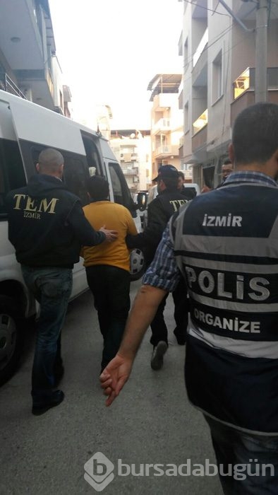İzmir'de DEAŞ operasyonunda ele geçirilen mühimmat!	
