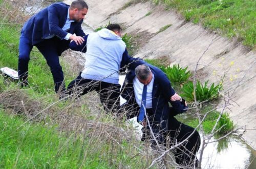 Belediye başkanı törene yetişmek için öyle bir yol seçti ki...
