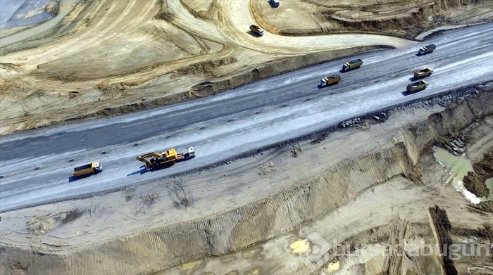 2018'e yetiştirmek için 13.000'in üzerinde personel  çalışıyor