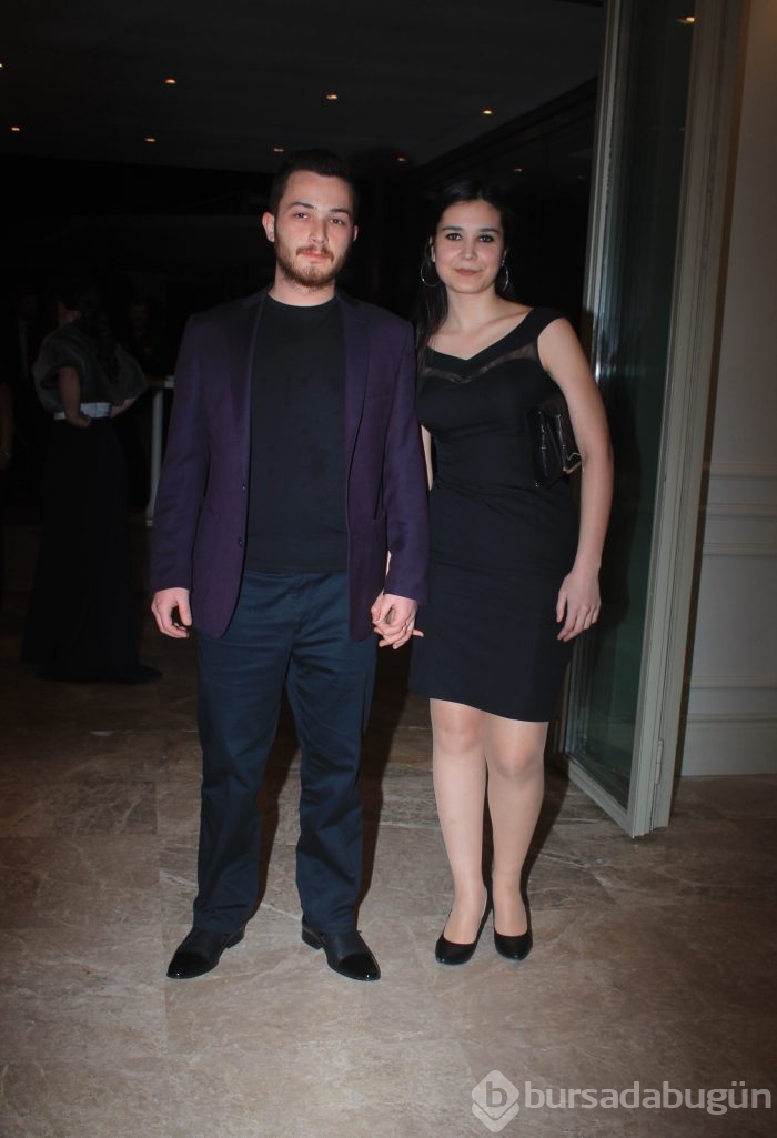 Derya Tezyaparlar ile Orkun Yılmaz nişanlandı...