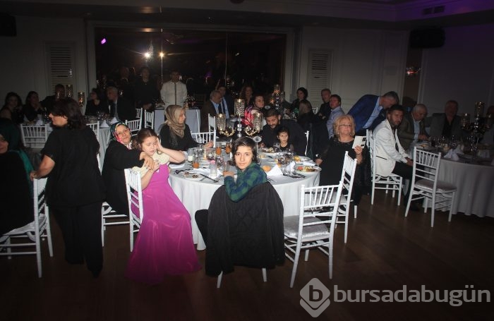 Derya Tezyaparlar ile Orkun Yılmaz nişanlandı...