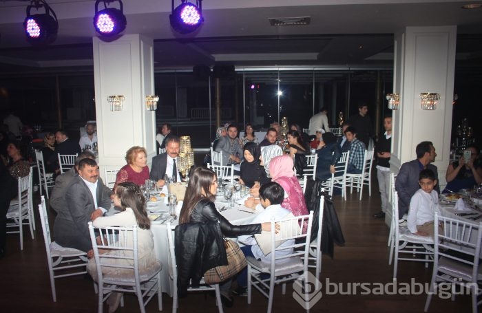Derya Tezyaparlar ile Orkun Yılmaz nişanlandı...
