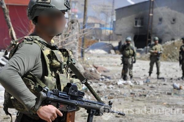 Yüksekova'ya özel harekat indirildi