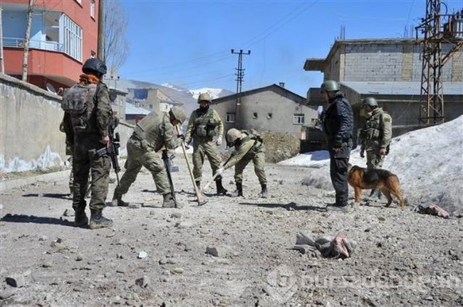 Yüksekova'ya özel harekat indirildi