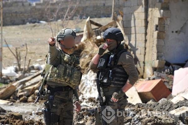 Yüksekova'ya özel harekat indirildi