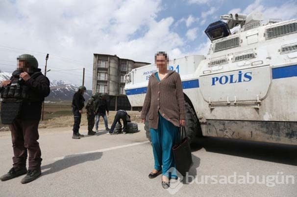 Hamile kadın böyle hastaneye götürüldü