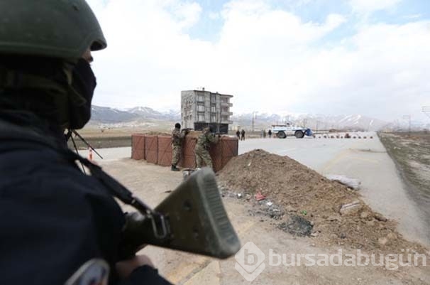 Hamile kadın böyle hastaneye götürüldü