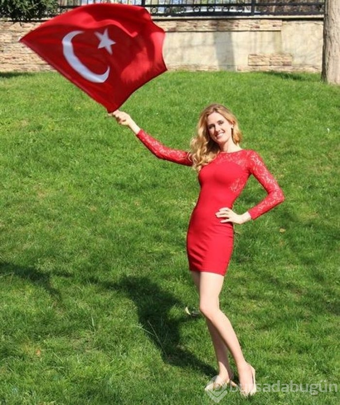 Türk vatandaşlığına geçti