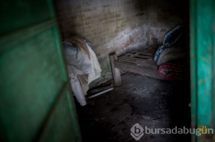 18 bin hasta zincire vurulmuş halde yaşıyor