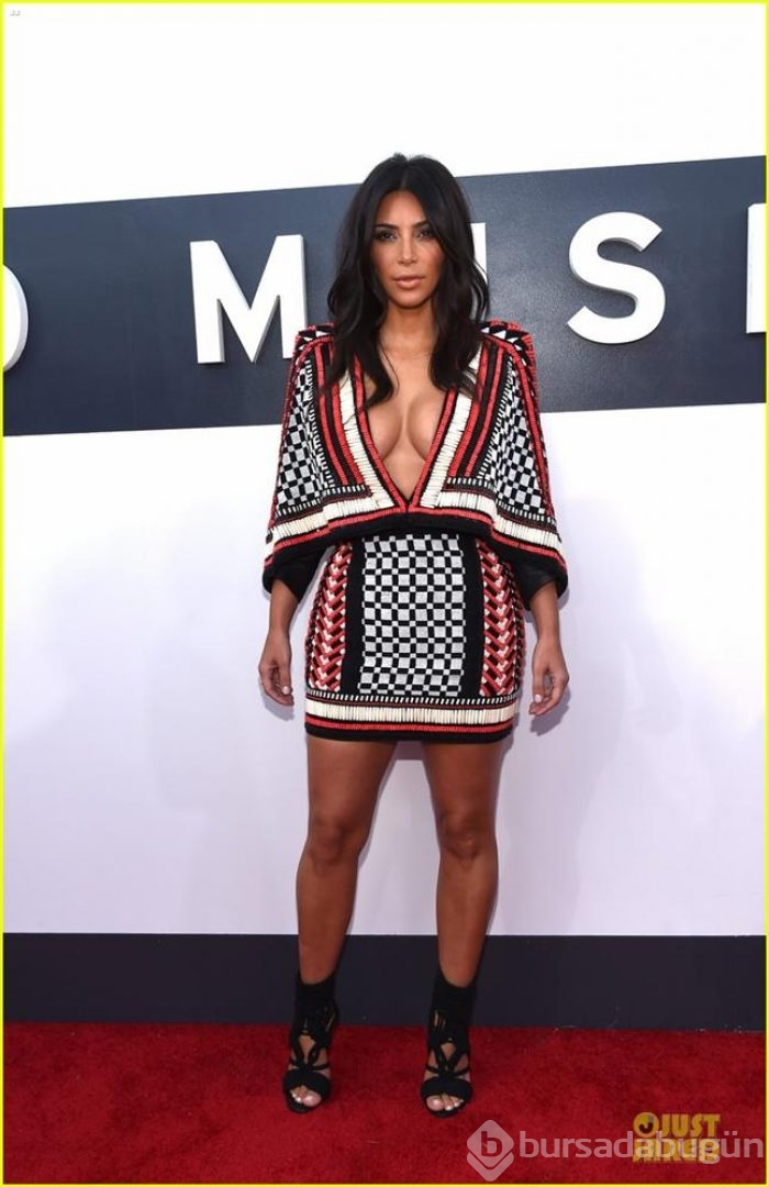 Kim Kardashian'ın saç modelleri
