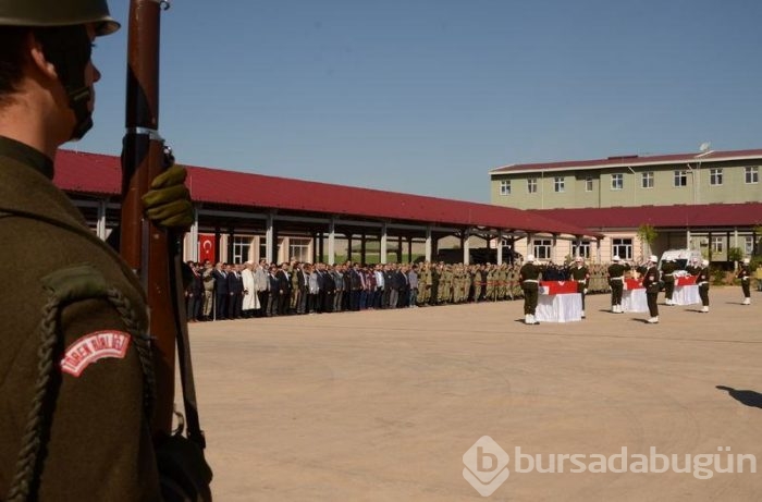 Mardin'de şehitler için tören