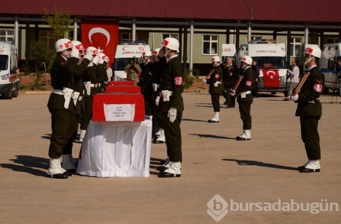 Mardin'de şehitler için tören