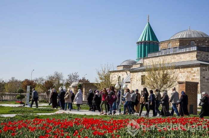 Mevlana şehrinde üç aylar sevinci