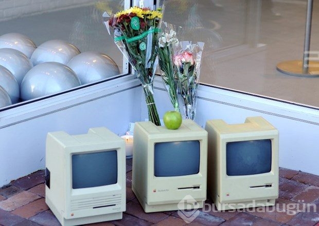 Steve Jobs'tan eşine süper servet