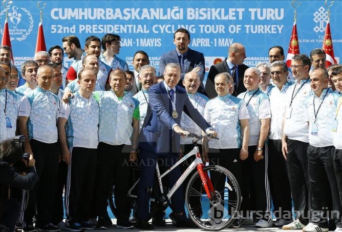 Cumhurbaşkanı Erdoğan bisiklet turnuvasının tanıtım törenine katıldı