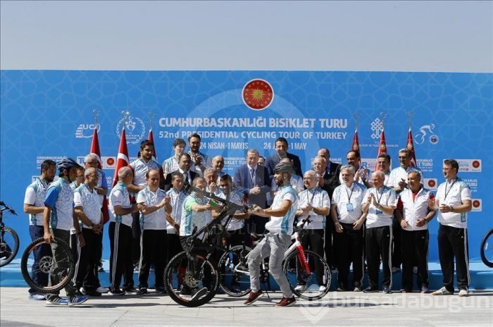 Cumhurbaşkanı Erdoğan bisiklet turnuvasının tanıtım törenine katıldı