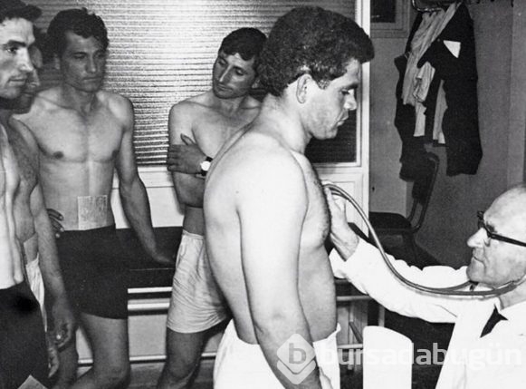 Yurt dışında yaşayan vatandaşlarımıza ait 22 tarihi fotoğrafla 'Gurbette Olmak'
