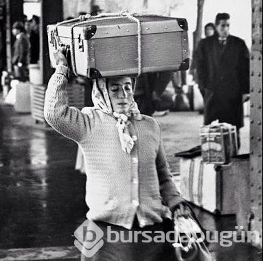 Yurt dışında yaşayan vatandaşlarımıza ait 22 tarihi fotoğrafla 'Gurbette Olmak'