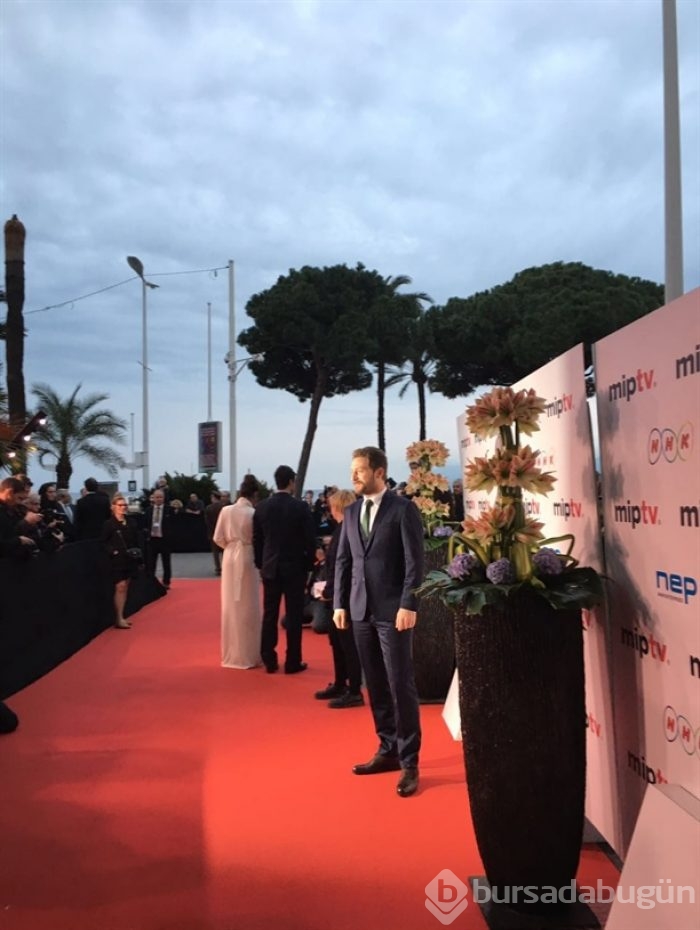 Kördüğüm Cannes'da kırmızı halıda!
