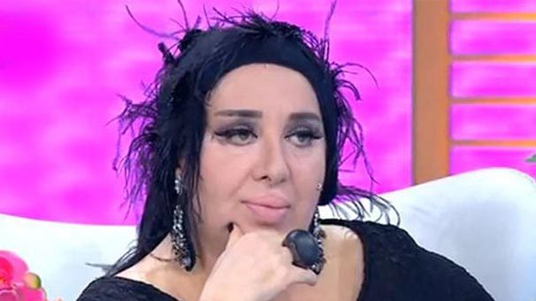 Nur Yerlitaş: Meme estetiği düşünüyorum
