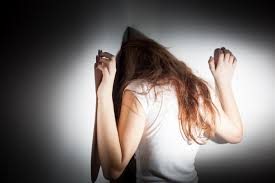 Depresyonla savaşan sevdiklerinizi anlama rehberi