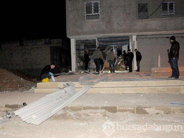 Batman'da markete bombalı saldırı
