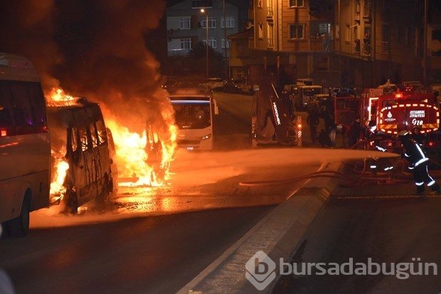 İstanbul'da 23 araç kundaklandı
