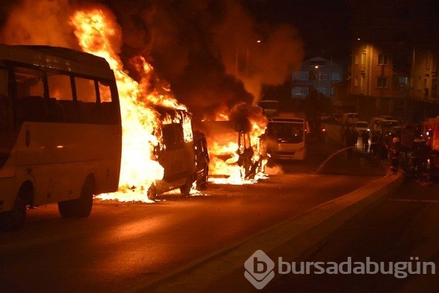 İstanbul'da 23 araç kundaklandı
