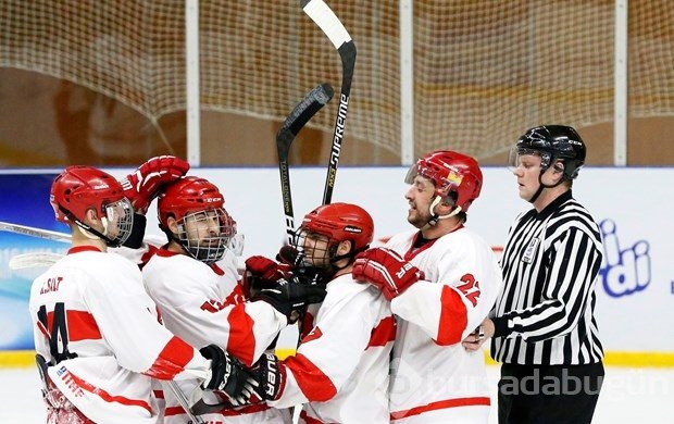 Türkiye A Milli Erkek Buz Hokeyi Takımı, IIHF Dünya Şampiyonası şampiyonu oldu
