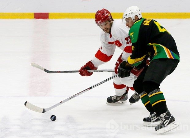 Türkiye A Milli Erkek Buz Hokeyi Takımı, IIHF Dünya Şampiyonası şampiyonu oldu
