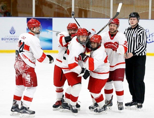 Türkiye A Milli Erkek Buz Hokeyi Takımı, IIHF Dünya Şampiyonası şampiyonu oldu
