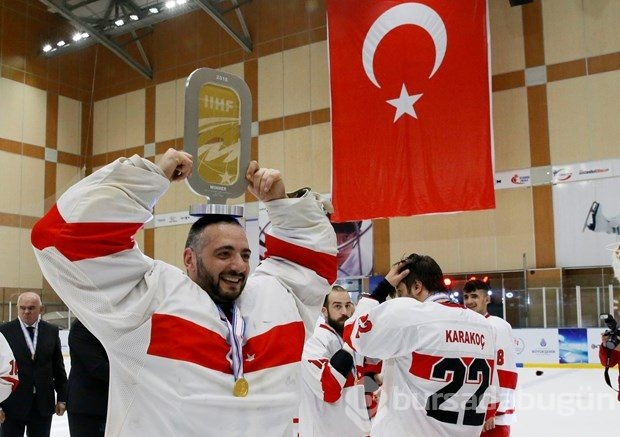 Türkiye A Milli Erkek Buz Hokeyi Takımı, IIHF Dünya Şampiyonası şampiyonu oldu
