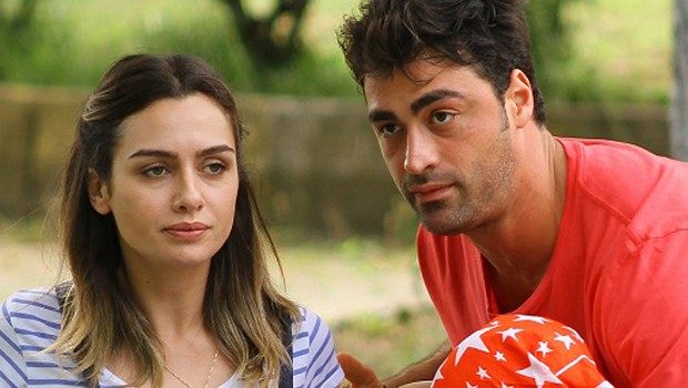 Birce Akalay ile Sarp Levendoğlu boşanıyor mu?