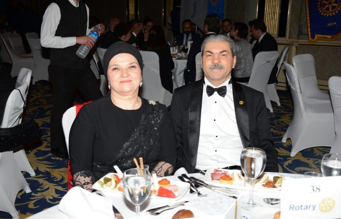 Asamble sonrası renkli Gala yemeği...