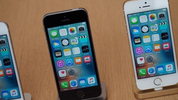 iPhone SE Türkiye'de satışa sunuldu
