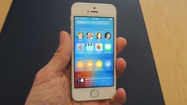 iPhone SE Türkiye'de satışa sunuldu

