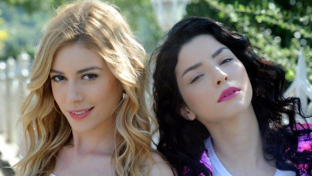 Kenan İmirzalıoğlu ve Sinem Kobal'ın düğününe gitmeyeceğiz