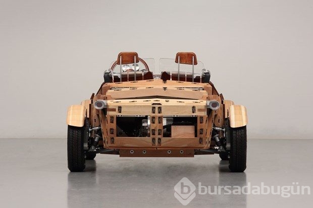 Ahşaptan otomobil Toyota Setsuna
