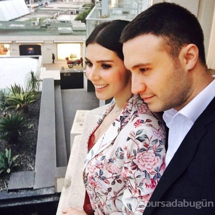 Hatice Şendil ile Burak Sağyaşar'ın Fransa tatili