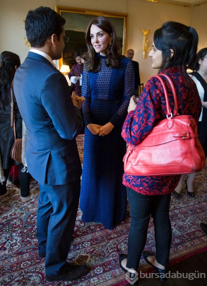 Kate Middleton'ın elbisesi tartışma yarattı