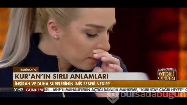 Güzel sunucu ilahiyatçı konuğunun söylediklerine hüngür hüngür ağladı