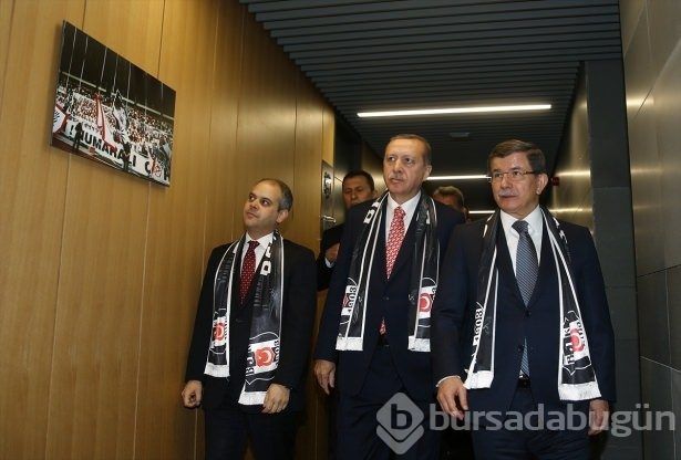 Erdoğan, Gül, Davutoğlu sahaya indi