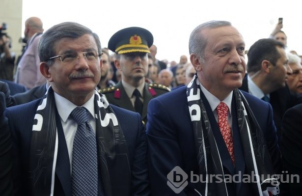 Erdoğan, Gül, Davutoğlu sahaya indi