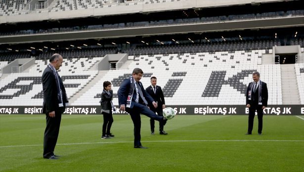 Erdoğan, Gül, Davutoğlu sahaya indi