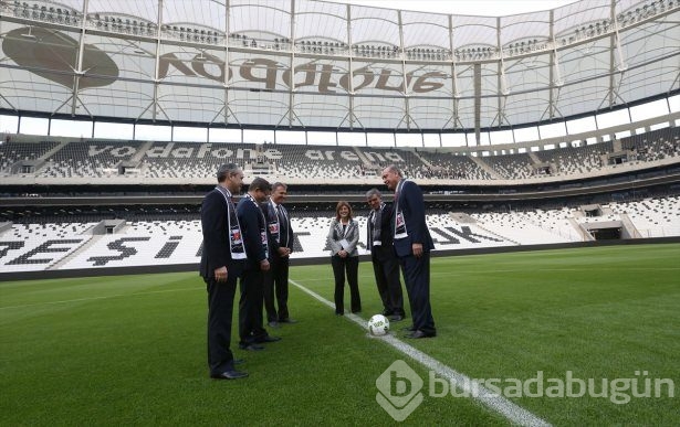 Erdoğan, Gül, Davutoğlu sahaya indi