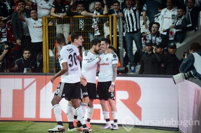 Beşiktaş-Bursaspor maçından kareler...