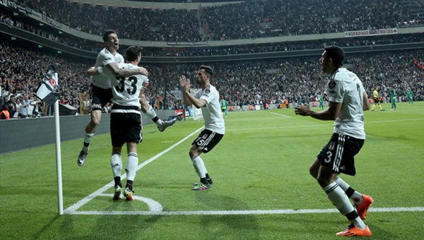 Beşiktaş-Bursaspor maçından kareler...