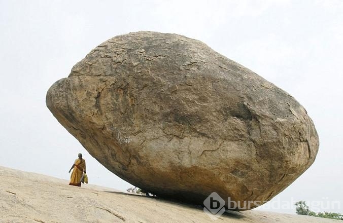 1300 yıllık kaya fizik kurallarını hiçe sayıyor