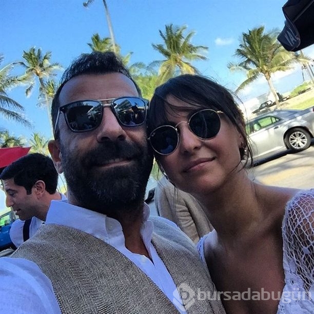 Ünlü şarkıcı Miami'de evlendi!